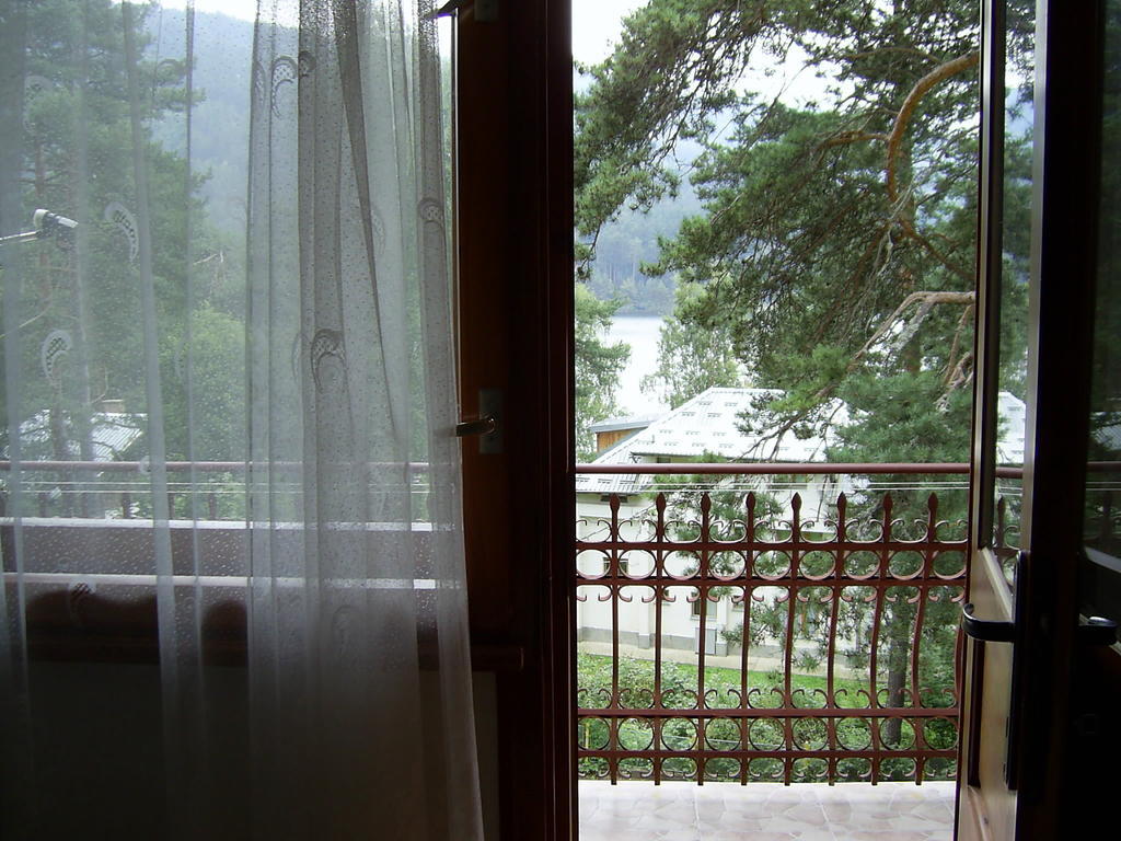 Family Hotel Shisharka Batak Quarto foto